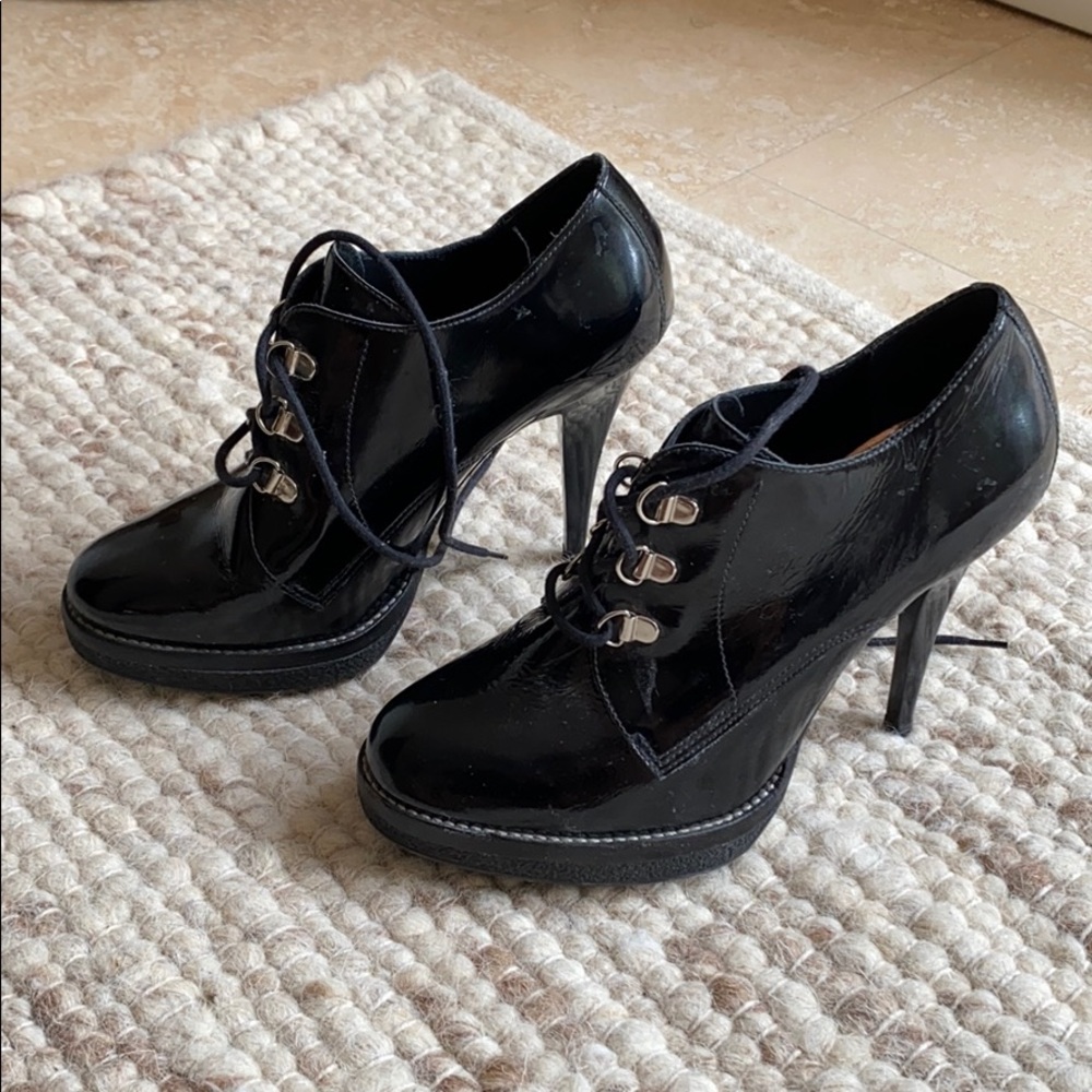 Topshop Boutique patent leather doc marten pump
